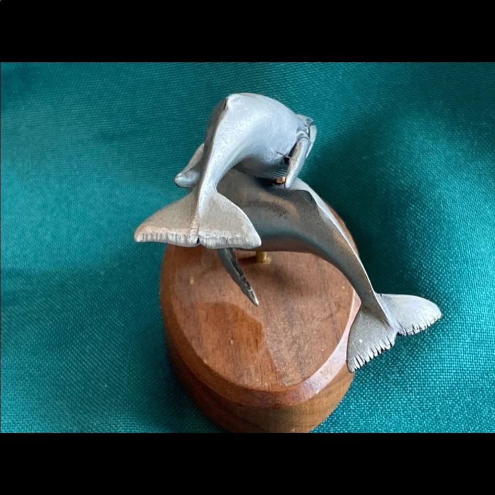 Set of Pewter whales - Picture 6 of 12